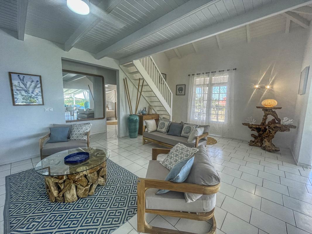 20.Location villa piscine vue mer Bouillante Guadeloupe_Salon vue mer